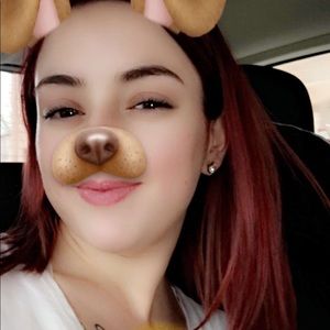 Meet your Posher, Alyssa